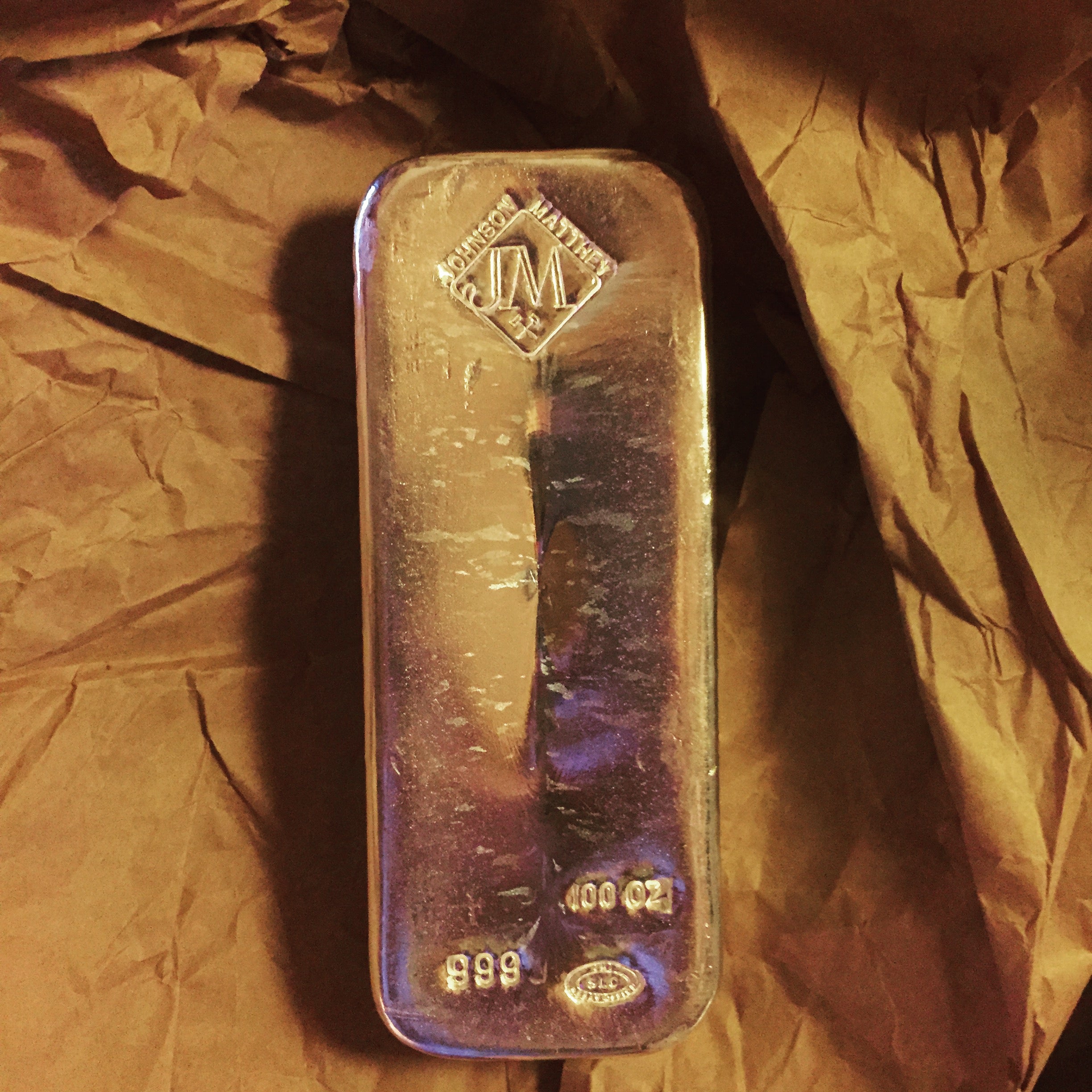 Silver bullion bar photo
